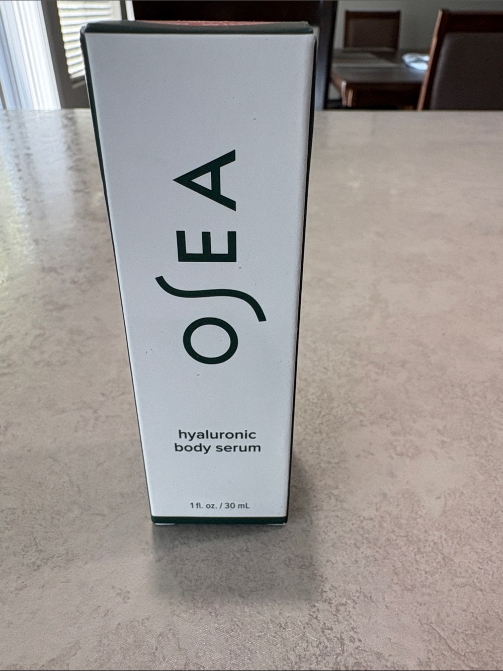 Sea Hyaluronic Body Serum - White and Dark Green Accents